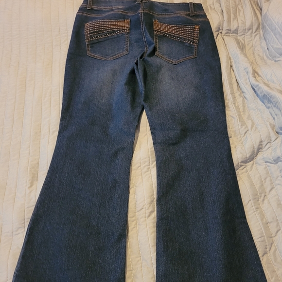 Womens Jeans - Picture 2 of 3